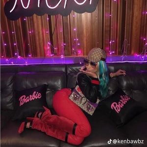 Meet your Posher, Amourr